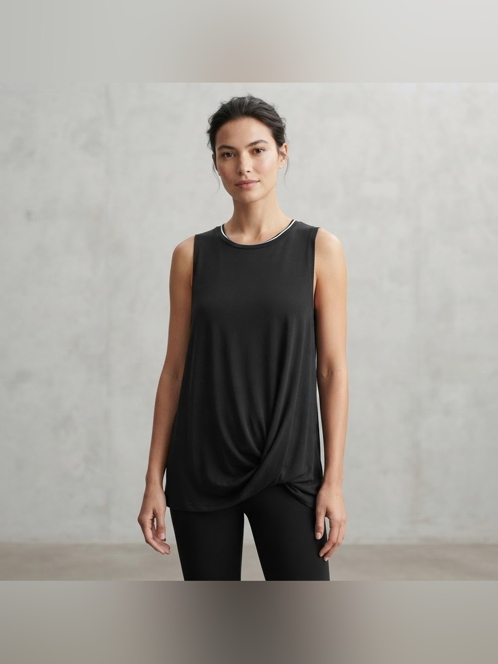 ✨ 4/$25 ✨ Sleeveless Jackson Rowe tank in black in x-small